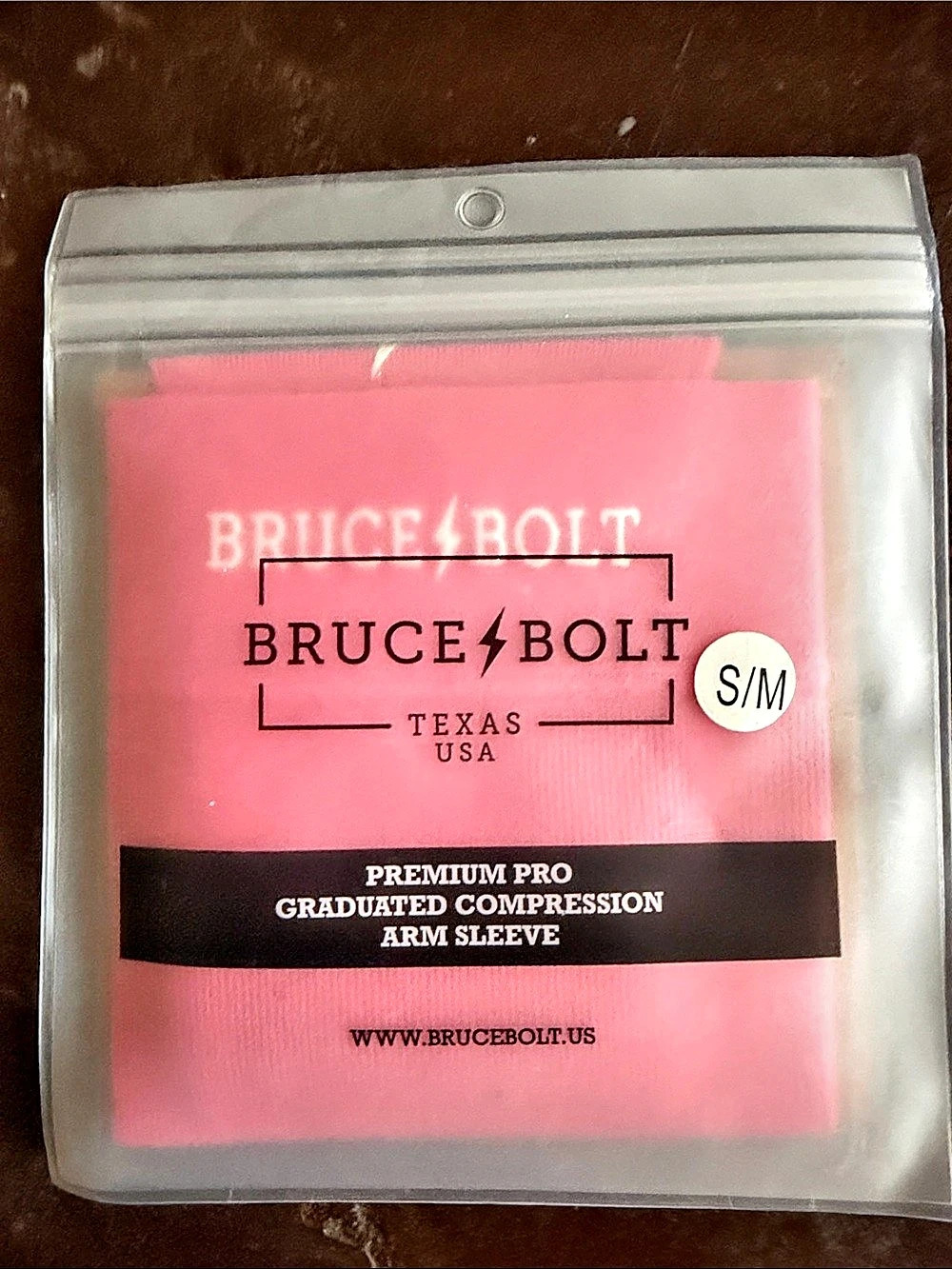 Bruce Bolt Premium Pro Graduated Compression Arm Sleeve Pink S/M - Pink